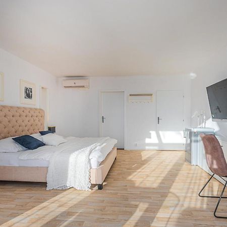 Apartment Jane Praga Zewnętrze zdjęcie
